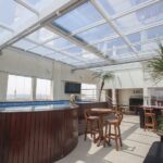 Isolamento acústico em sacadas envidraçadas: o que considerar?