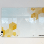 A lousa de vidro e as diversas vantagens para as empresas